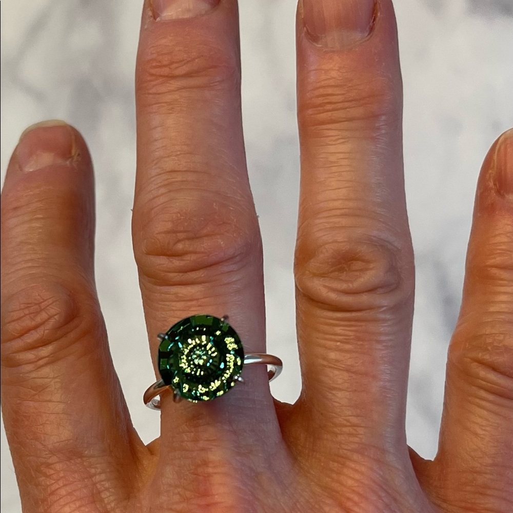 Swarovski Crystal Ring - Picture 7 of 7